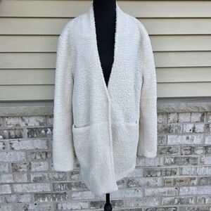 Cozy Casual Ivory Sherpa Teddy Jacket | Medium